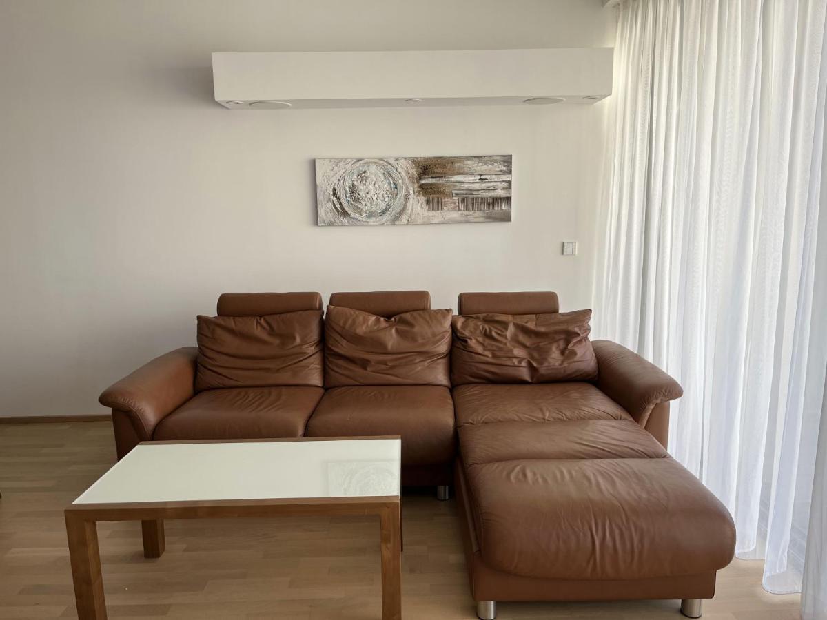 Luxusappartement Mit Garage Im Zentrum Винер Нойщат Екстериор снимка